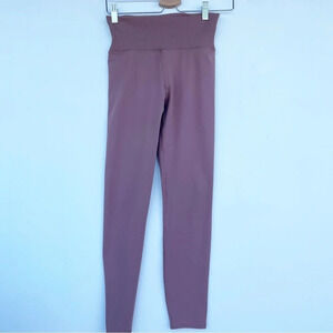 Vuori Ribbed Studio leggings Marsala color Sz S